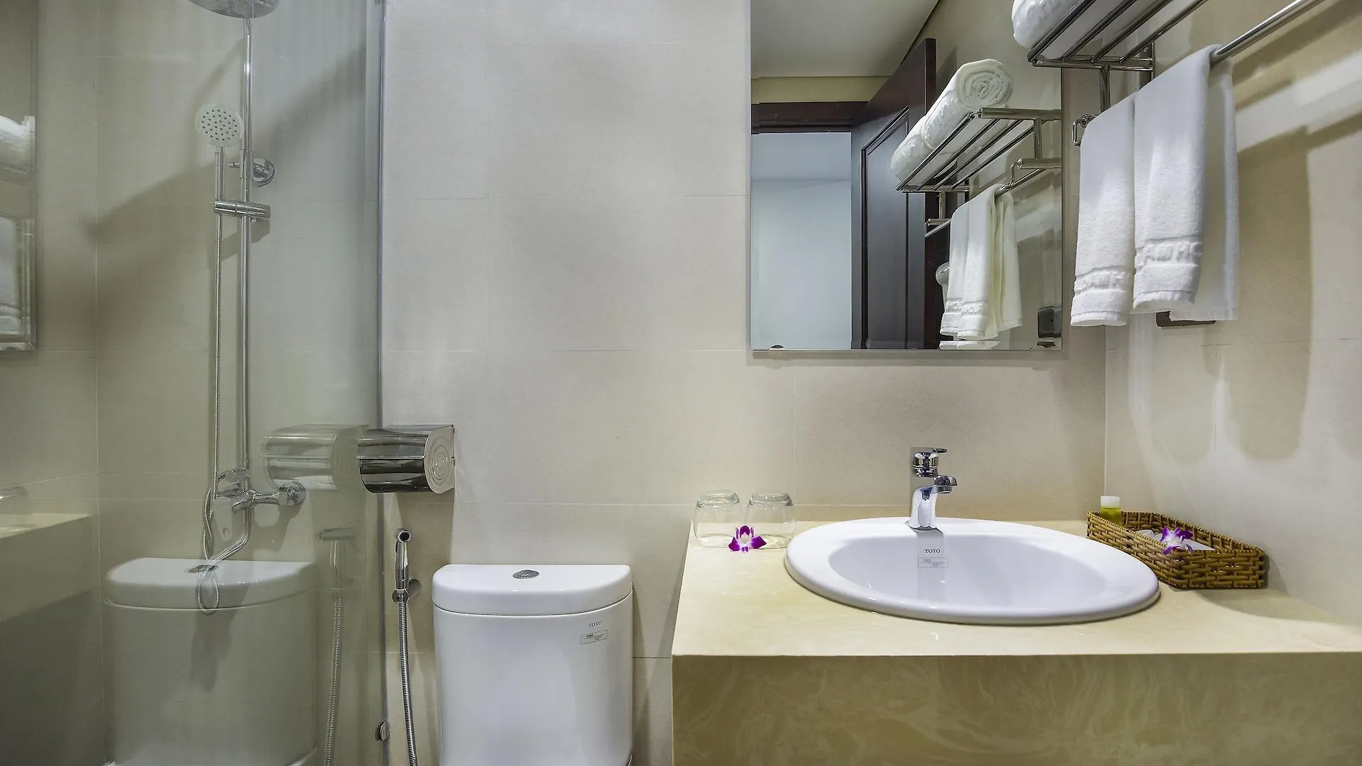 Royal Charm Hotel Da Nang Vietnam